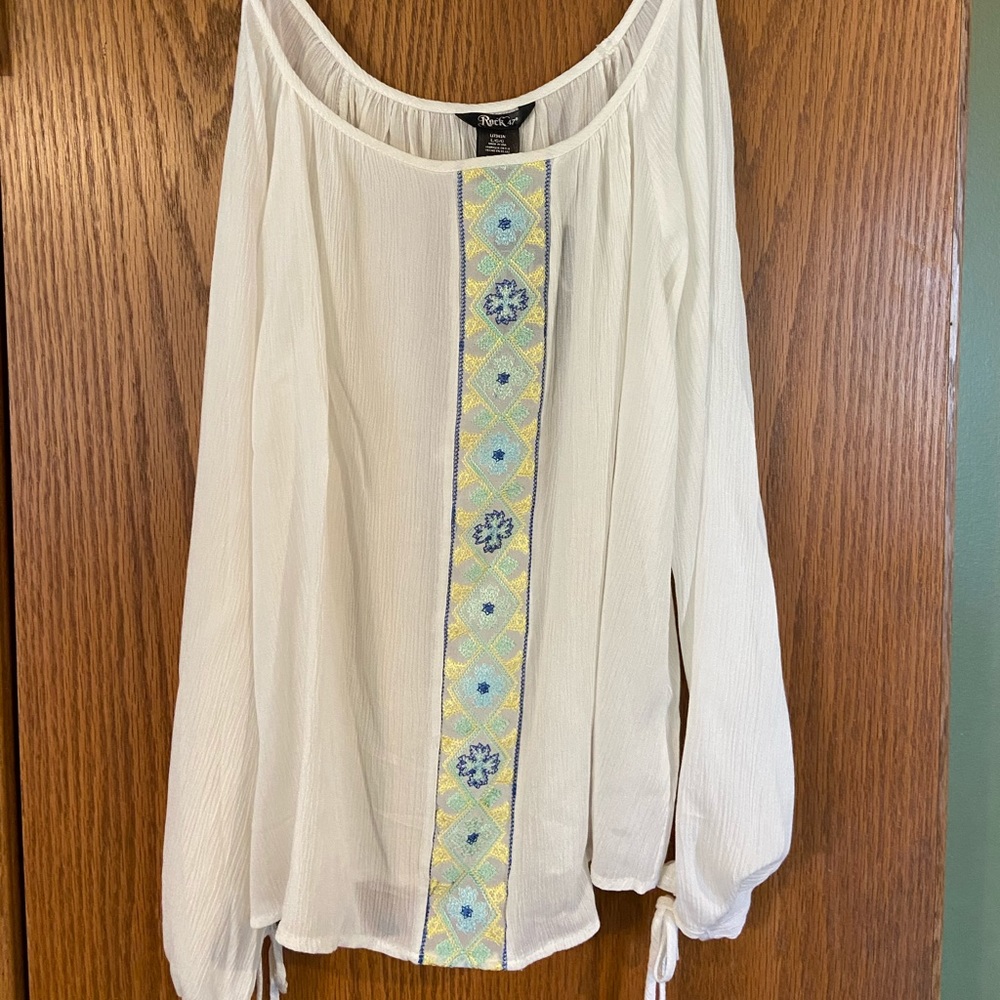 Rock 47 cold shoulder top